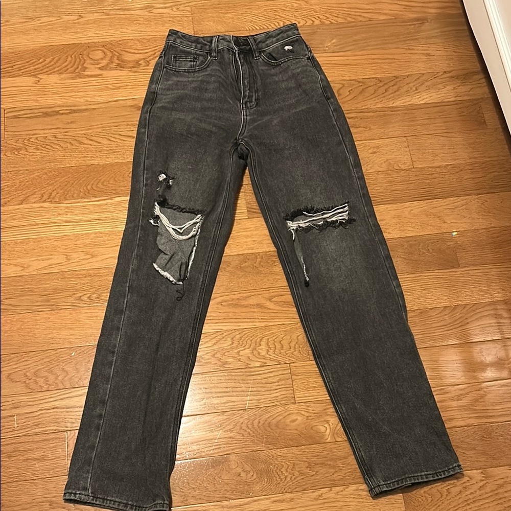 PacSun 90’s Boyfriend Jeans with Distressed Details